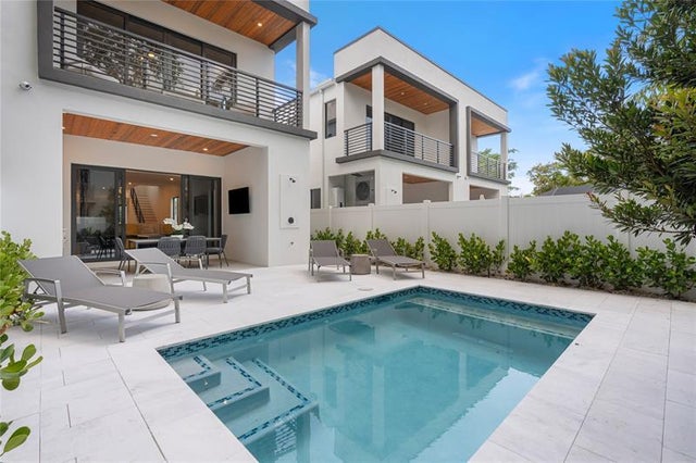 2 of 53 - 808 Se 12th Street 808, Fort Lauderdale, FL