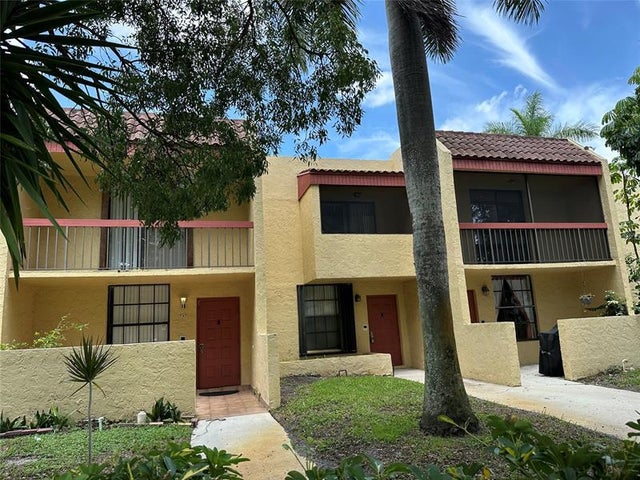 1 of 21 - 745 Se 1st Way 97, Deerfield Beach, FL