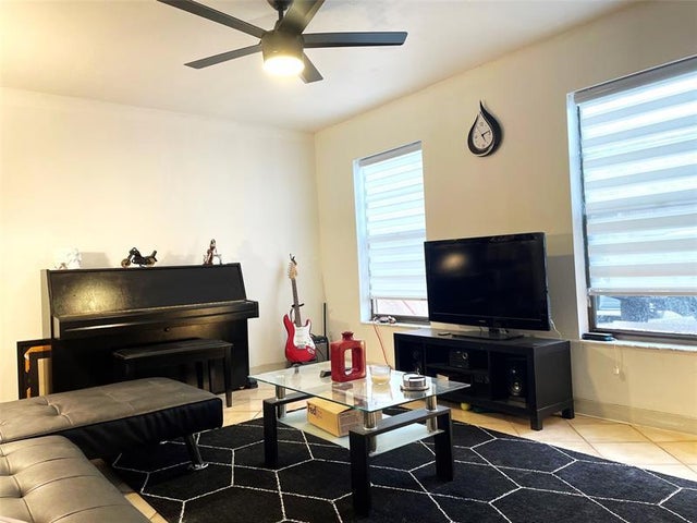 4 of 13 - 42 S Matador Ln #5-24, Davie, FL