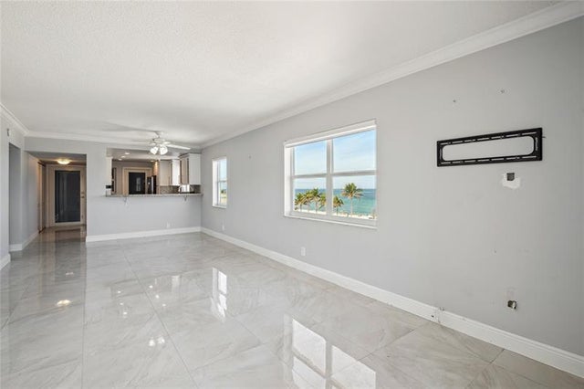 2 of 15 - 320 S Surf Rd 501, Hollywood, FL