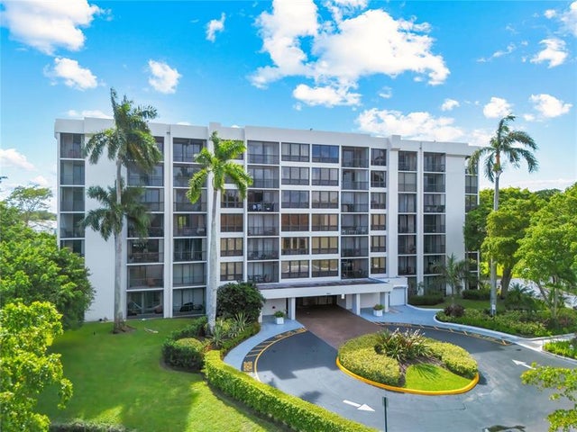 2 of 19 - 5951 Wellesley Park Dr 705, Boca Raton, FL