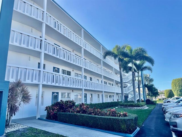 2 of 17 - 1058 Exeter D 1058, Boca Raton, Fl