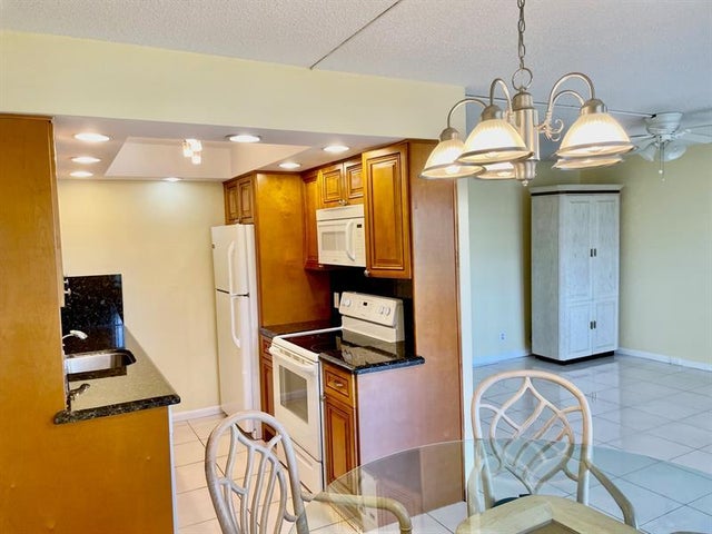4 of 17 - 1058 Exeter D 1058, Boca Raton, Fl