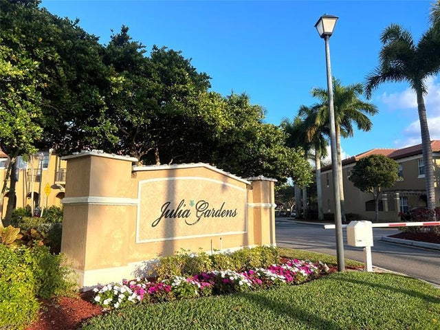 3 of 34 - 6927 Julia Gardens Dr, Coconut Creek, FL