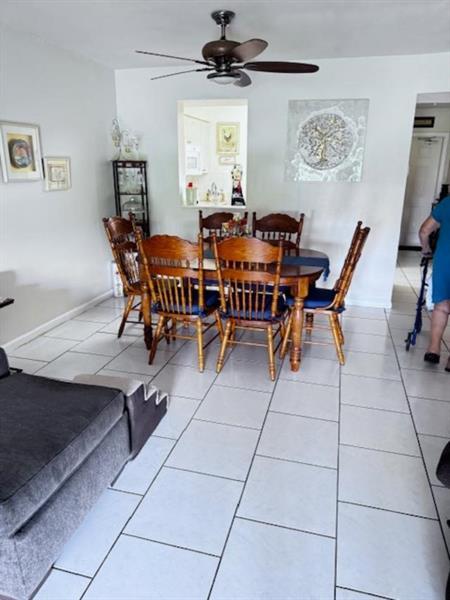 4 of 24 - 7320 Lake Circle Dr 407, Margate, FL