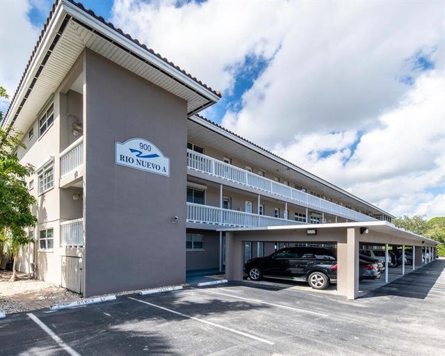 1 of 26 - 900 Sw 12th St 105, Fort Lauderdale, FL
