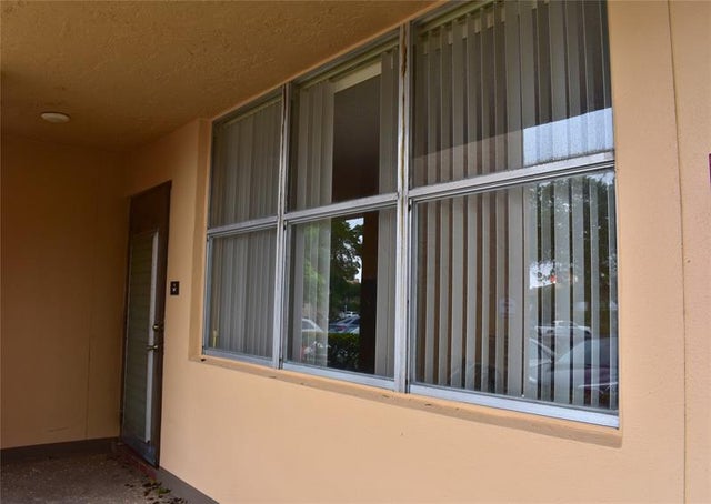 3 of 50 - 9081 Sunrise Lakes Blvd 107, Sunrise, FL