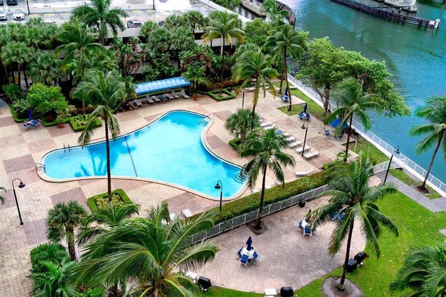 2 of 24 - 19390 Collins Ave 915, Sunny Isles Beach, FL