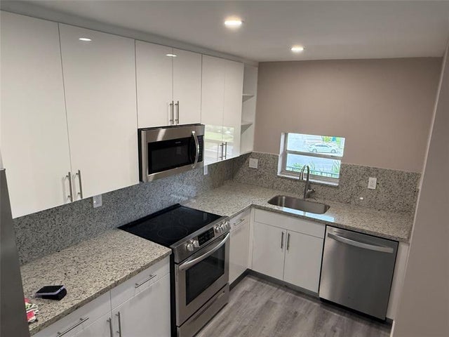 4 of 69 - 8962 S Hollybrook Blvd 308, Pembroke Pines, FL