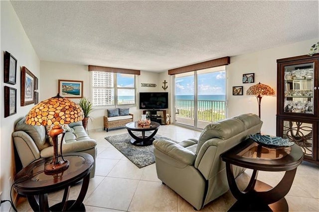 1 of 34 - 1401 S Ocean Dr Ph3, Hollywood, FL