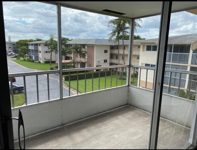 3 of 4 - 1001 Hillcrest Ct 314, Hollywood, FL