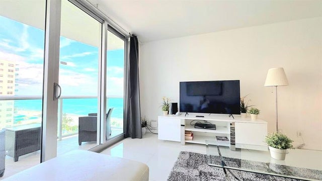 4 of 30 - 3901 S Ocean Dr 10d, Hollywood, FL