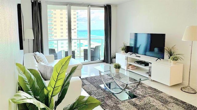 5 of 30 - 3901 S Ocean Dr 10d, Hollywood, FL