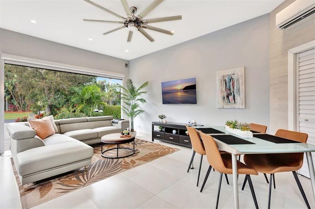 1 of 28 - 397 Sundial Cir 397, Margate, FL