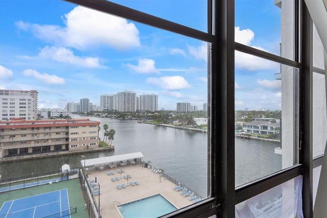 4 of 51 - 2017 S Ocean Dr 710, Hallandale, FL