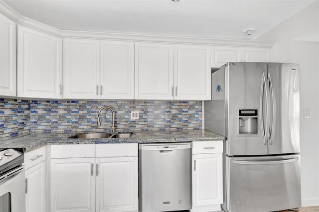 4 of 75 - 5334 Fountains Dr 221, Lake Worth, FL