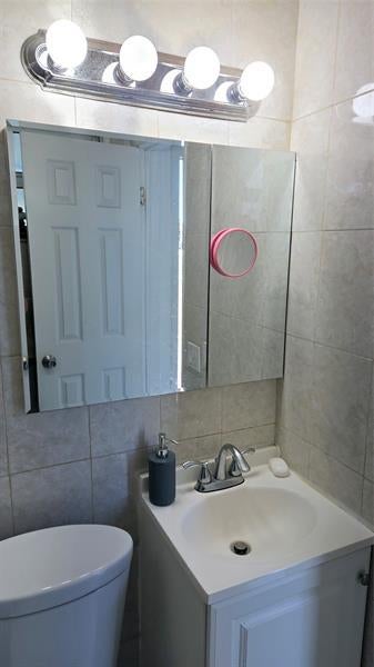 5 of 17 - 2213 Lincoln St 2, Hollywood, FL