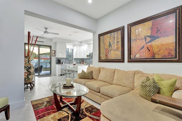 5 of 17 - 93 S Cortez Drive Circle R 93, Margate, FL