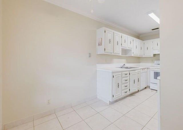 4 of 22 - 13696 Via Flora H-13, Delray Beach, FL