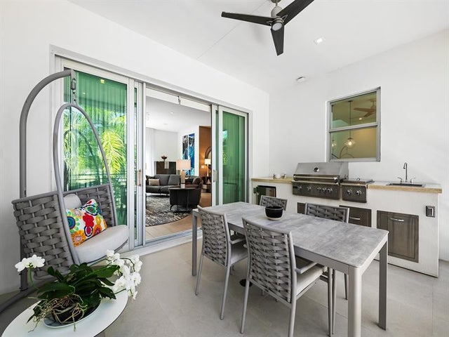 4 of 38 - 12 Se 10th Ave, Fort Lauderdale, FL