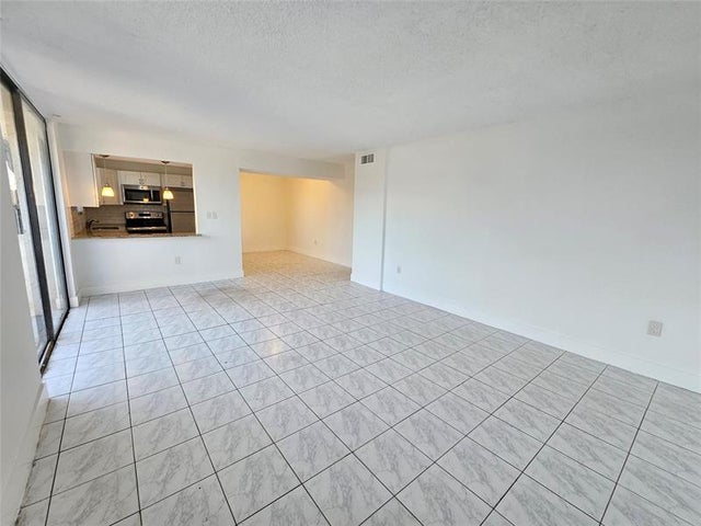 1 of 30 - 1756 Nw 55th Ave 103, Lauderhill, FL