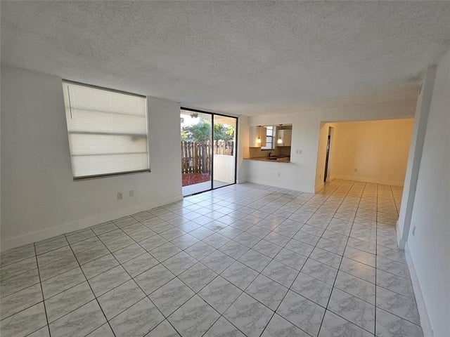 3 of 30 - 1756 Nw 55th Ave 103, Lauderhill, FL