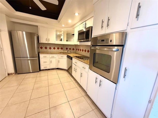 4 of 26 - 3233 Ne 34th St 408, Fort Lauderdale, FL