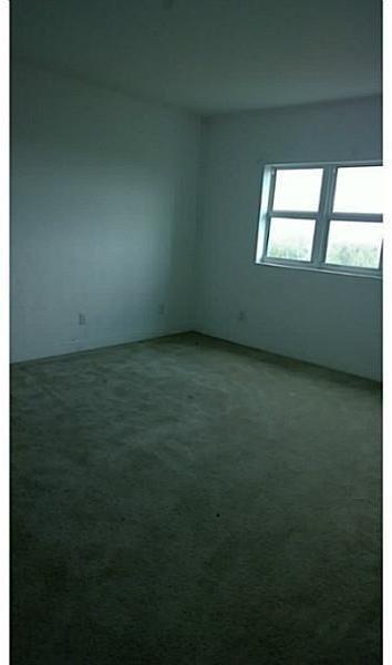 5 of 10 - 14951 Royal Oaks Ln 1608, North Miami, FL