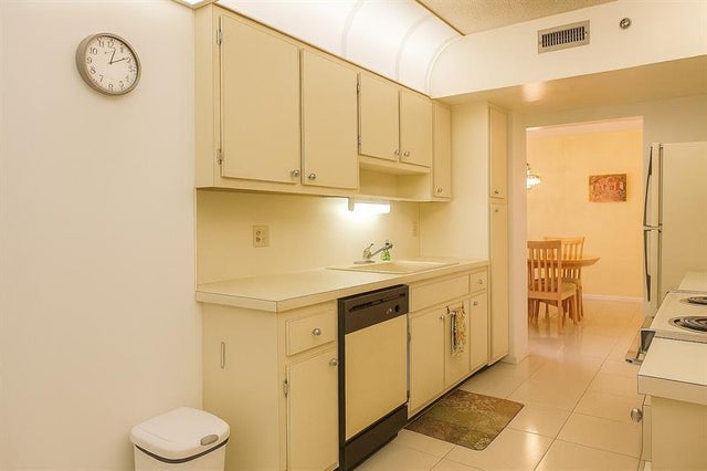 5 of 21 - 4001 Hillcrest Dr 315, Hollywood, FL