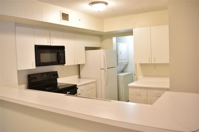 2 of 36 - 2600 S University Dr 111, Davie, FL