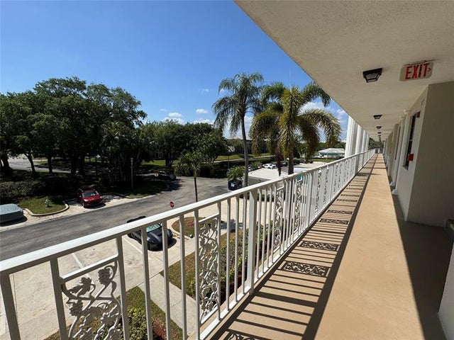 2 of 19 - 6121 Balboa Cir 306, Boca Raton, FL