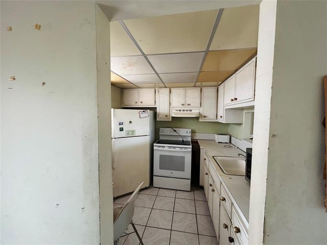 2 of 10 - 4451 Nw 16th St K308, Fort Lauderdale, FL