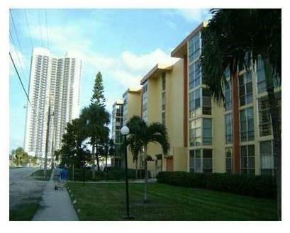 2 of 16 - 210 172nd St 532, Sunny Isles Beach, FL