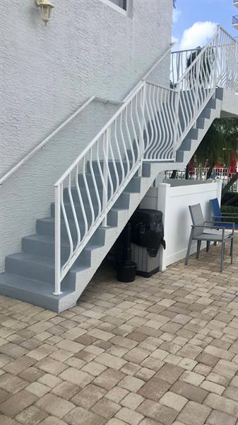 5 of 41 - 1705 N Riverside Dr 8, Pompano Beach, FL