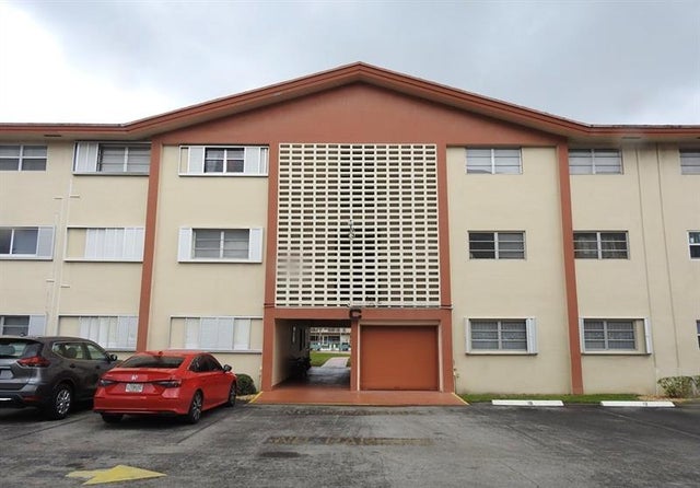 1 of 13 - 5300 Washington St C213, Hollywood, FL