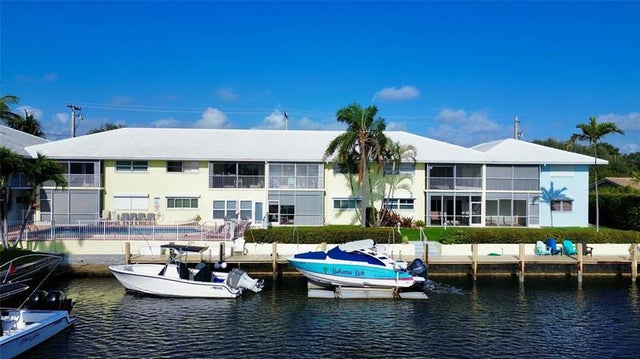 2 of 27 - 2301 Ne 36th St 202, Lighthouse Point, FL