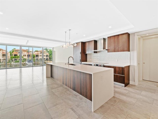 4 of 47 - 133 Isle Of Venice Dr 201, Fort Lauderdale, FL