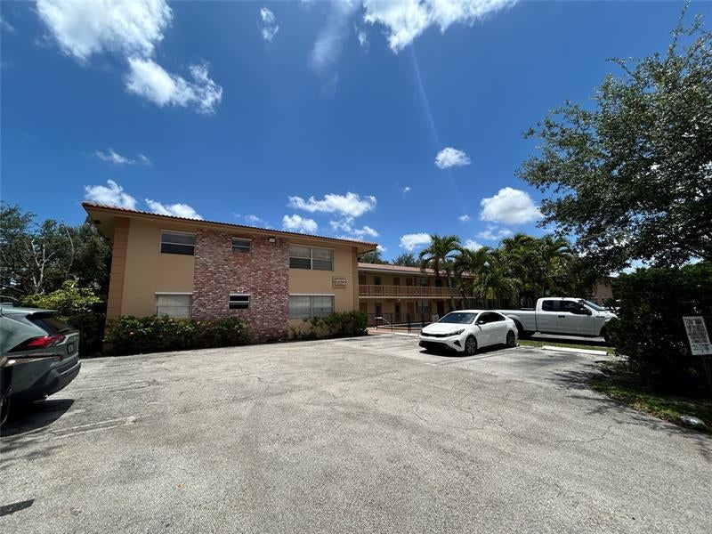 8704 Nw 35th St 204, Coral Springs