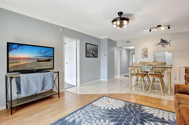4 of 25 - 1050 Country Club Dr 209, Margate, FL