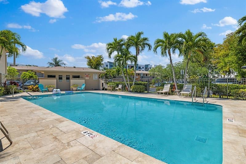 2920 Ne 8th Ter 103, Oakland Park