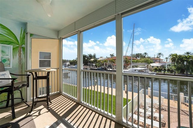1 of 15 - 1332 Bayview Dr 203, Fort Lauderdale, FL