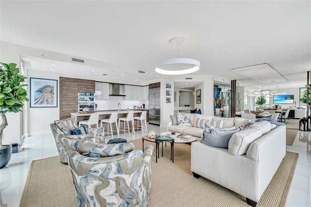 1 of 48 - 100 E Las Olas Blvd 1701, Fort Lauderdale, FL