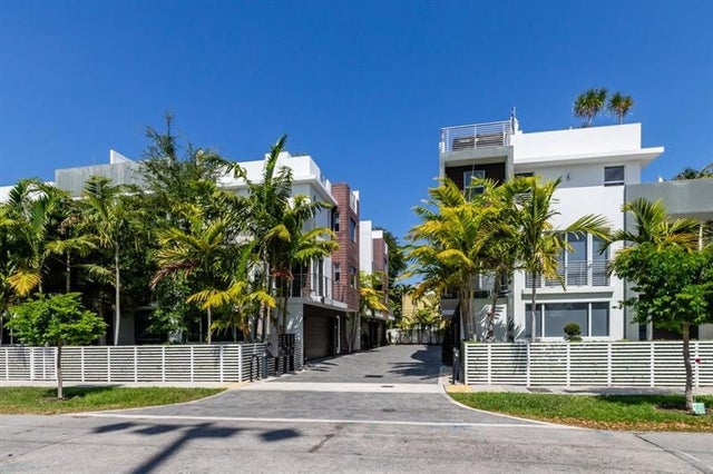 1 of 62 - 700 Ne 14th Ave 208, Fort Lauderdale, FL