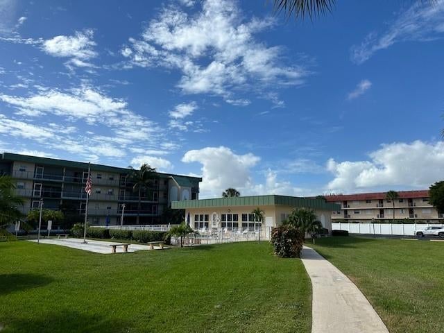 1 of 36 - 808 Se 7th Street 101b, Deerfield Beach, FL