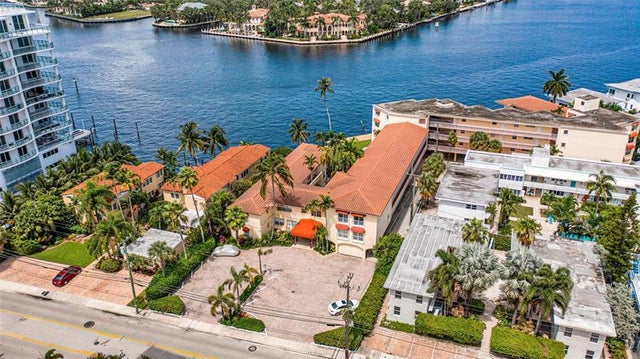 1 of 37 - 341 N Birch Rd 204, Fort Lauderdale, FL