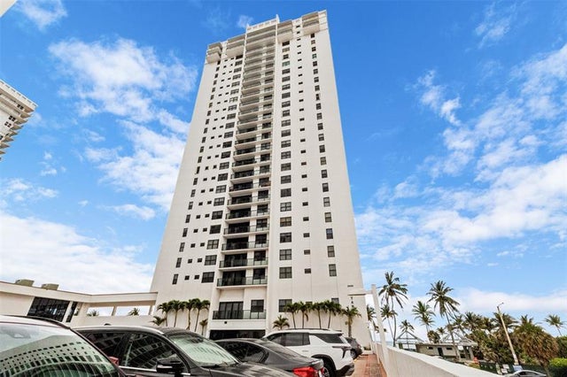 4 of 45 - 2301 S Ocean Dr 2608, Hollywood, FL