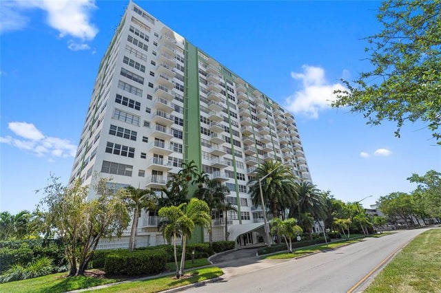 1 of 22 - 2100 Sans Souci Blvd 1410, Miami, FL