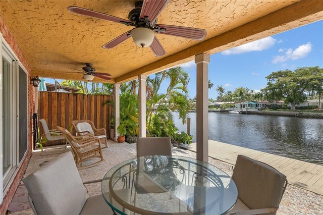 1 of 24 - 17 Middlesex Dr 17, Wilton Manors, FL