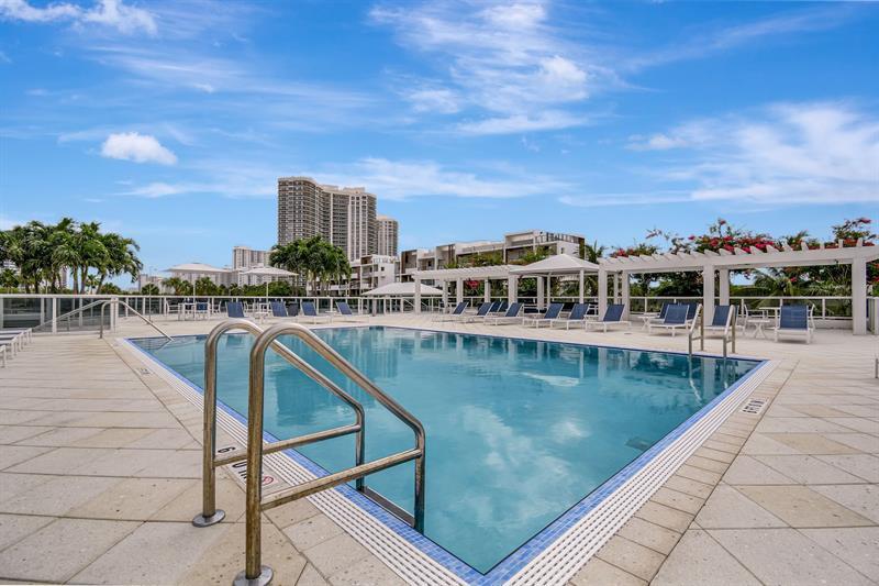 3015 N Ocean Blvd 12f, Fort Lauderdale