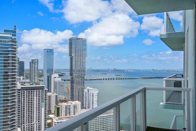 2 of 34 - 1900 N Bayshore Drive 1012, Miami, FL